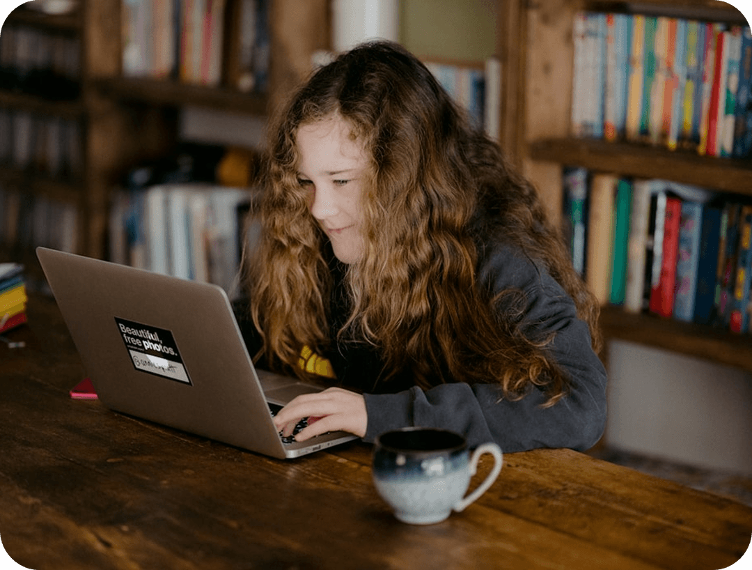 Yomu AI Essay Outline Generator - Inspiration on Demand